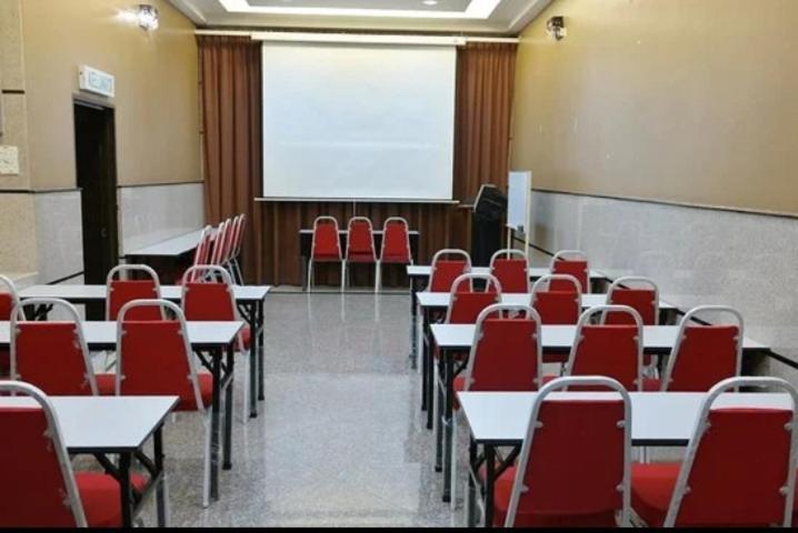 E-Suites Hotel, Абуджа Экстерьер фото